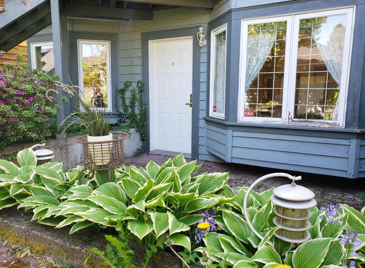Bright Garden Suite By Forest & Beach & Ubc Vancouver Exteriör bild